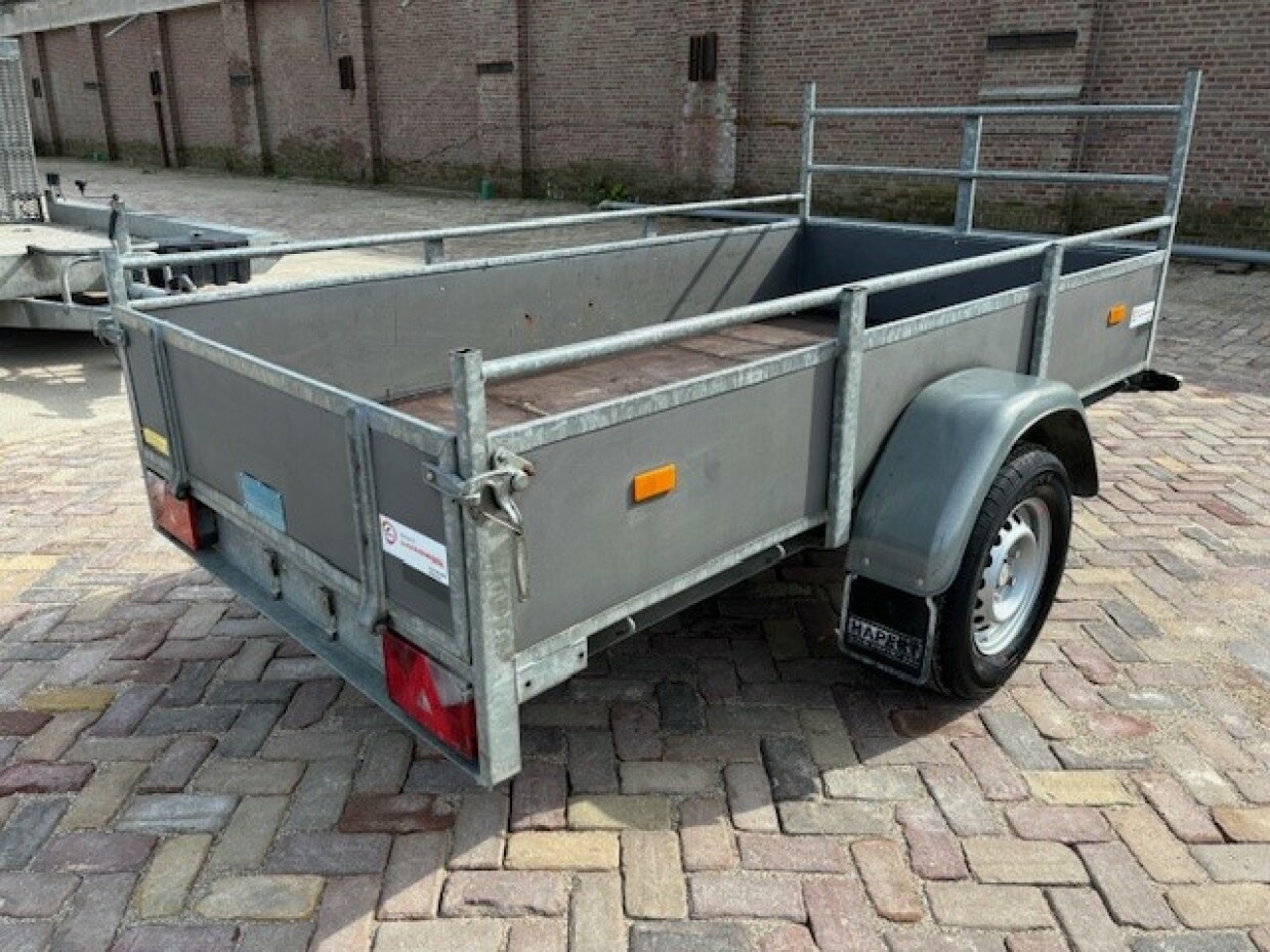 Hapert enkelas bakwagen ongeremd 250x130cm