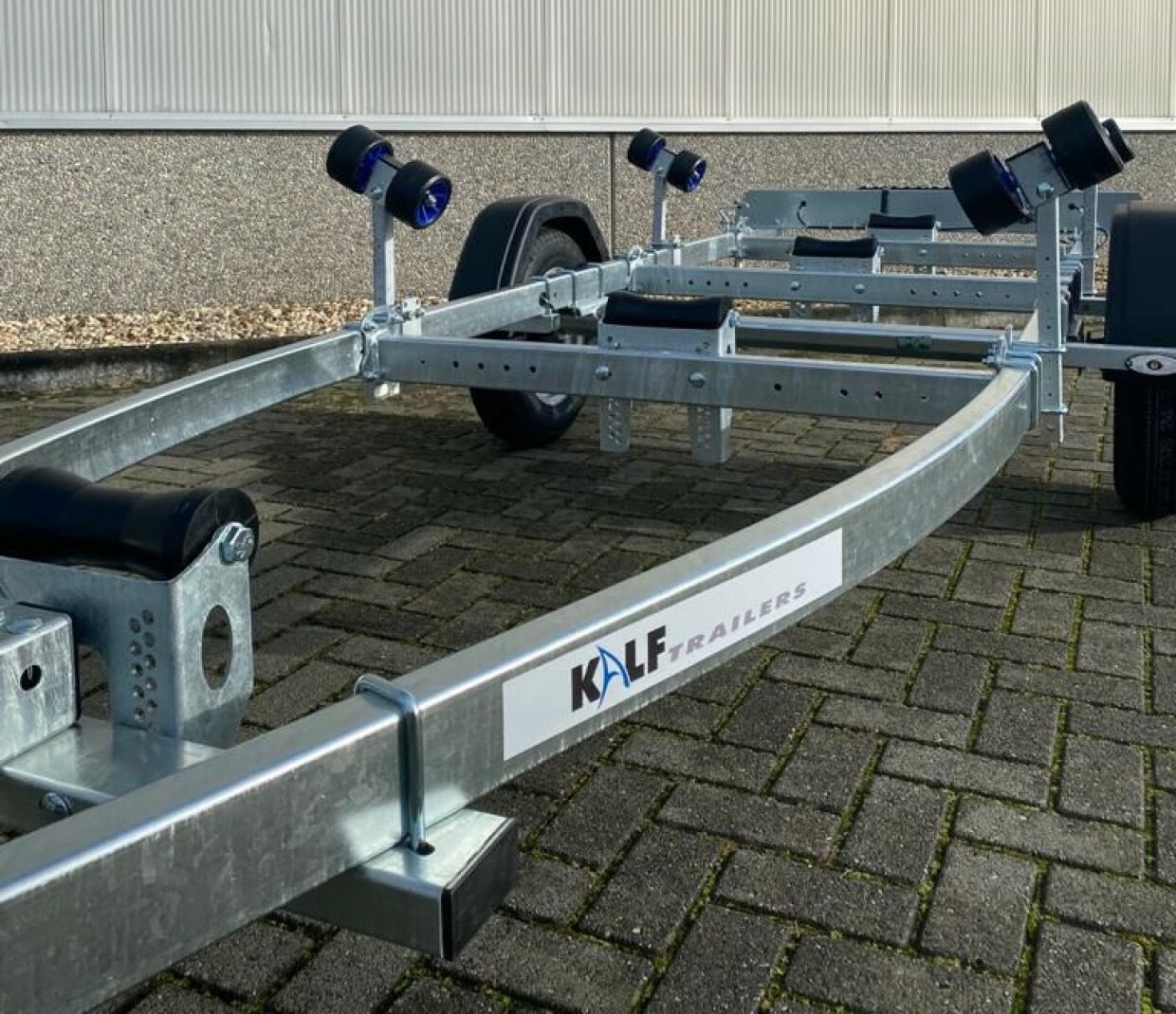 KALF Basic 750-55 enkelas boottrailer 550x170cm