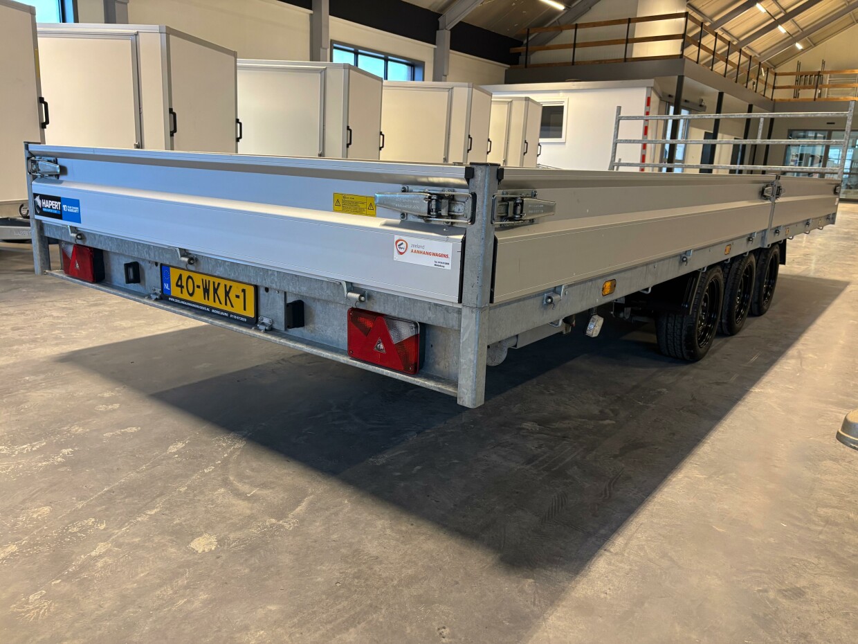 Hapert plateauwagen 3-asser 3500kg 605x220cm paraboolvering