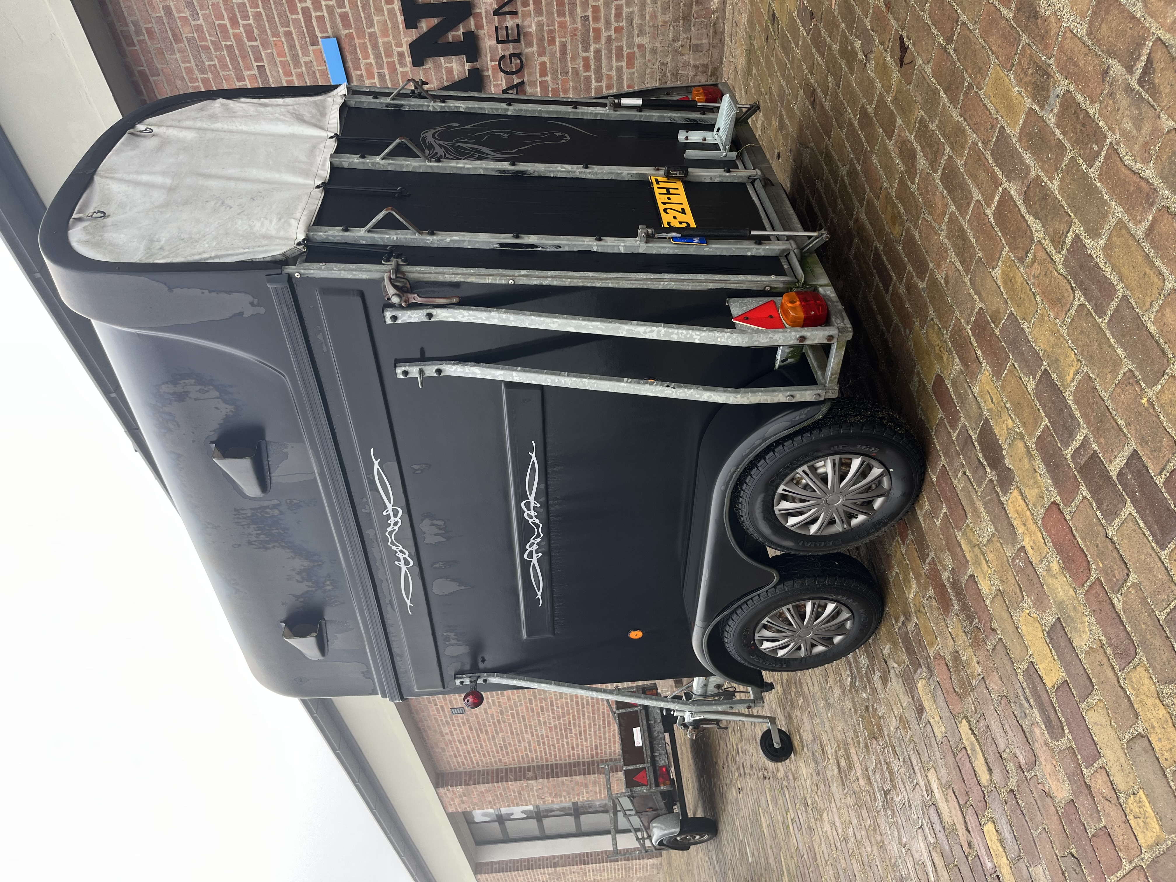 Vijfsterren 1.5 paards paardentrailer